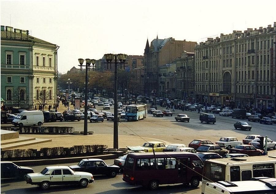 Петербург 2000. Лиговский проспект 2000 год. Лиговский проспект площадь Восстания. Лиговский проспект 1990 год. Площадь Восстания Санкт-Петербург 2000.