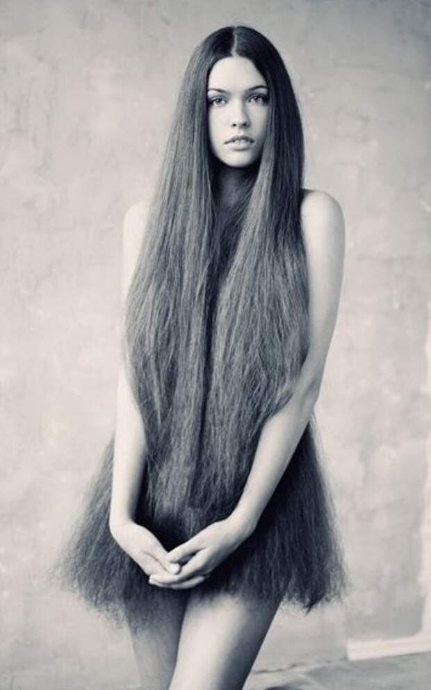 Самые длинные волосы у 12 летней девочки