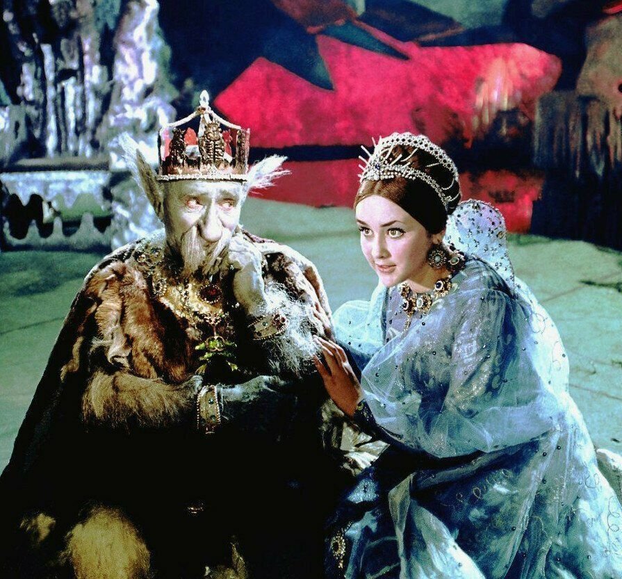 Сказку краса. Настенька аленький цветочек. Сказка марья краса. Русская коса в сказках. Образы на весну.