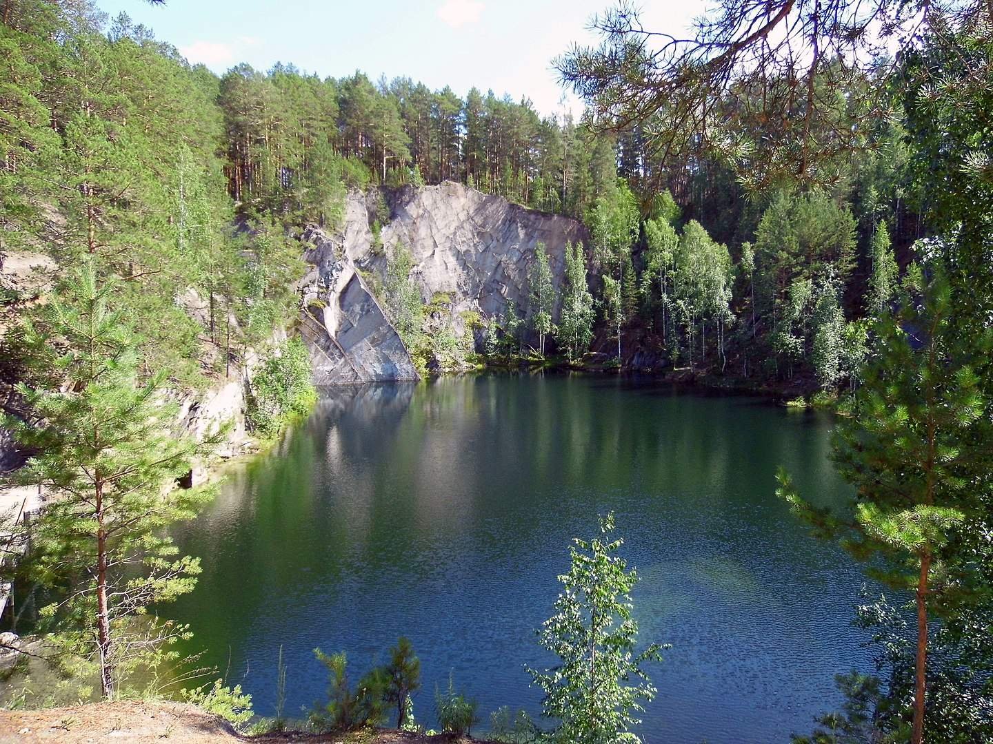 Природный парк Бажовские места озеро Тальков камень