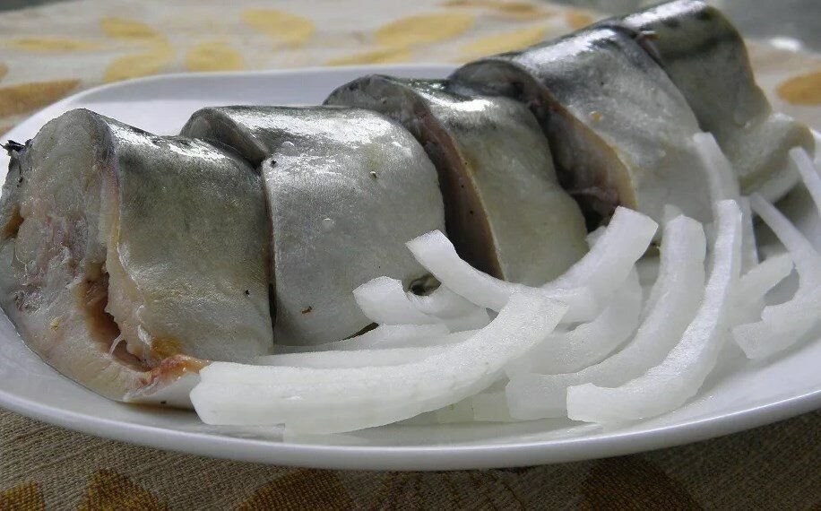 малосольная скумбрия сухого посола. сухой посол скумбрии сухой. рецепт засолки скумбрии сухим способом. скумбрия сухого посола. скумбрия пряного сухого посола.