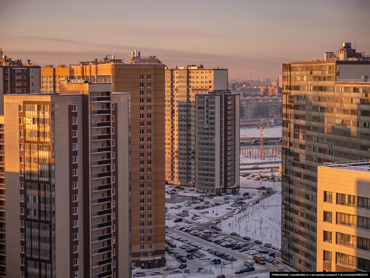 Мурино город. Мурино человейник. Человейники Санкт-Петербурга. Мурино утро человейник поток людей. Я живу в городе Мурино.