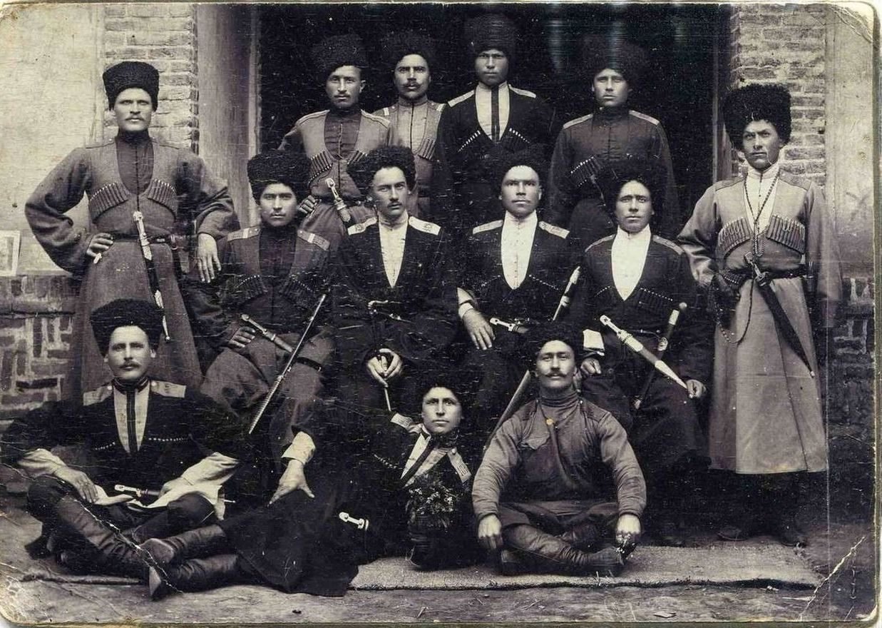 Казаки-либертены. Казаки кавказа 1898. Самые 1 казаки. Самые 1 казаки. Папаха терских казаков 1915.