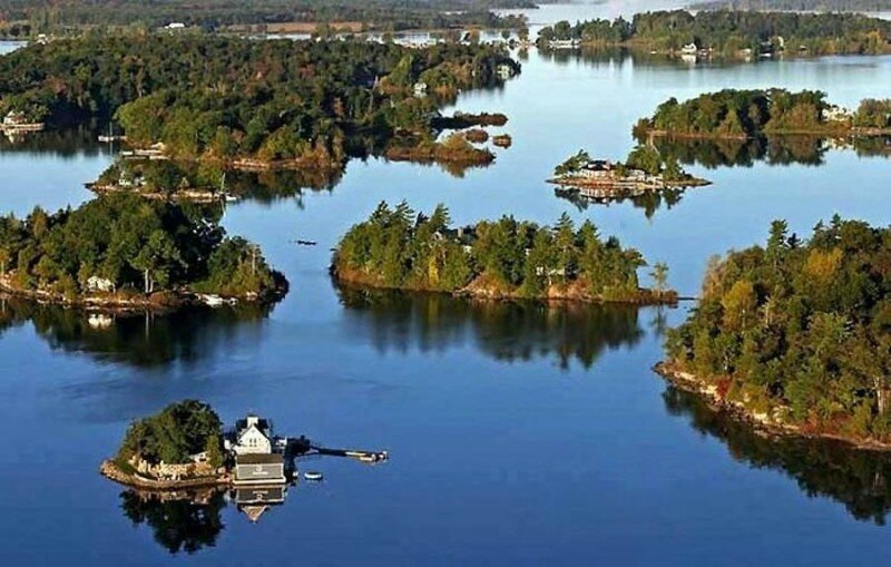 Остров на реке