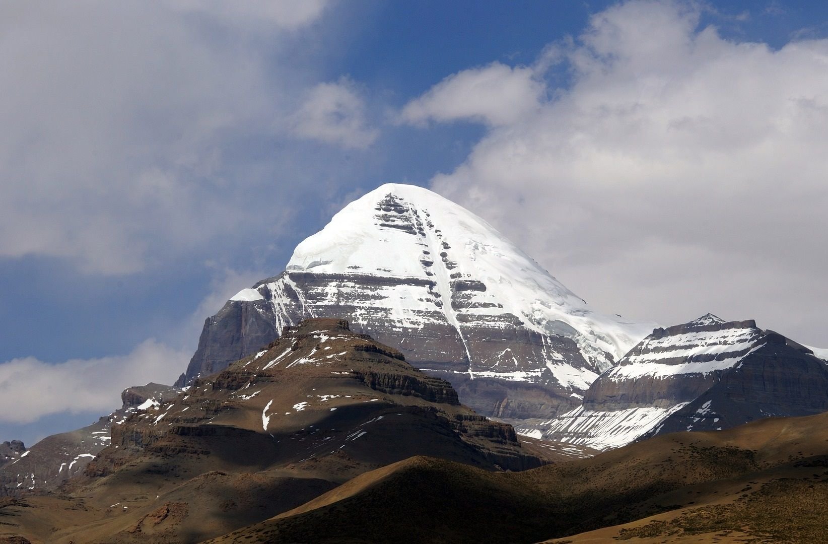 Гора кайлас на тибете фото