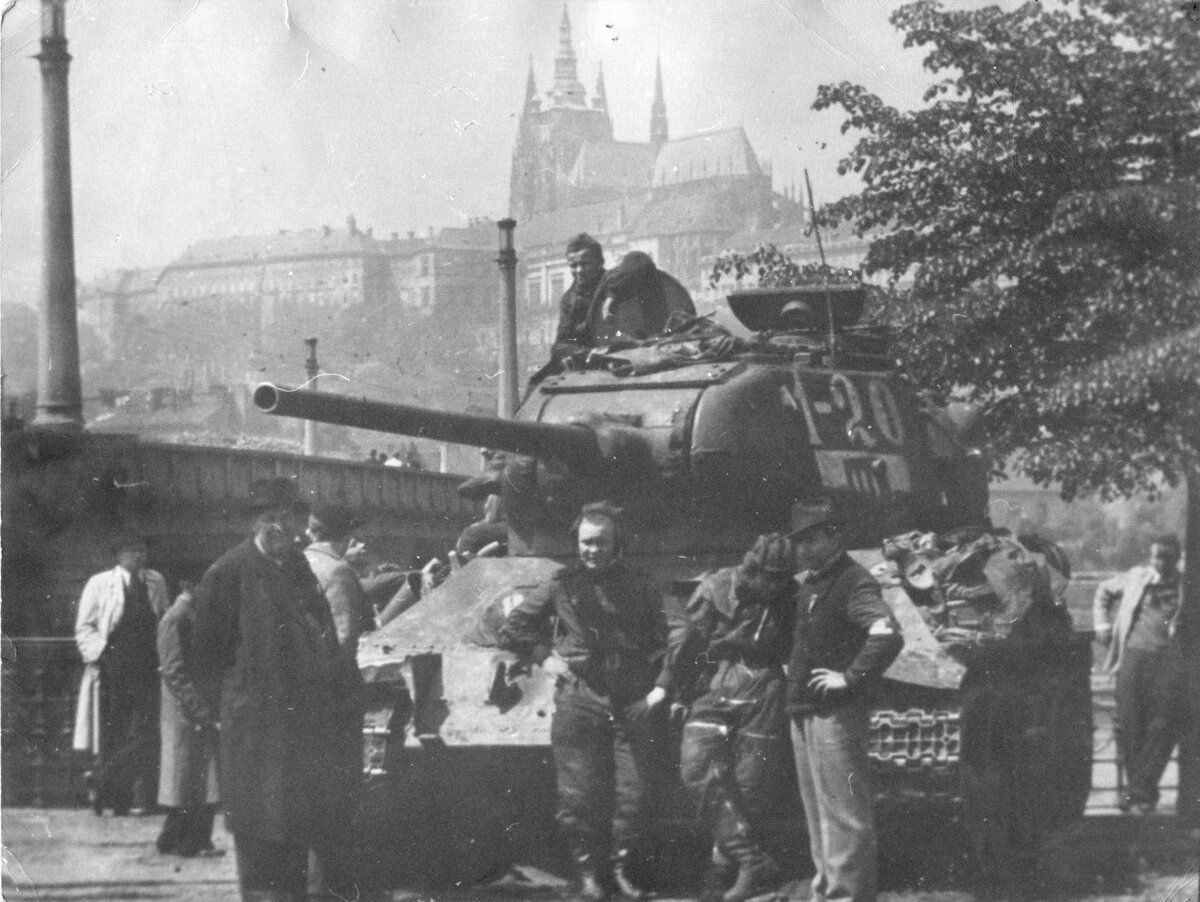 Т 34 Прага 1945