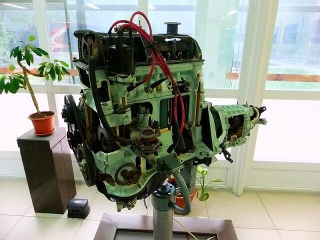 Прогуляемся по музею Тольяттинского автозавода