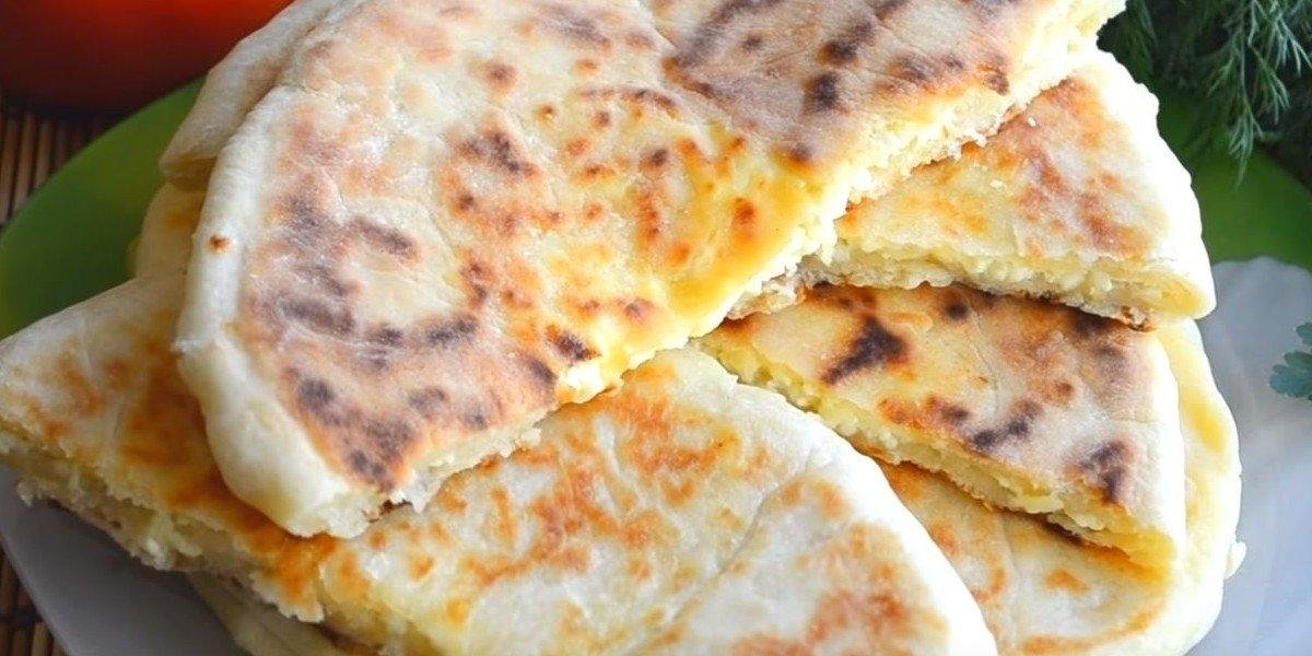 Адыгейский сыр в хачапури. Хачапури мчади. Хачапури нарта адыгейским сыром. Хачапури с адыгейским сыром. Хачапури по адыгейски.