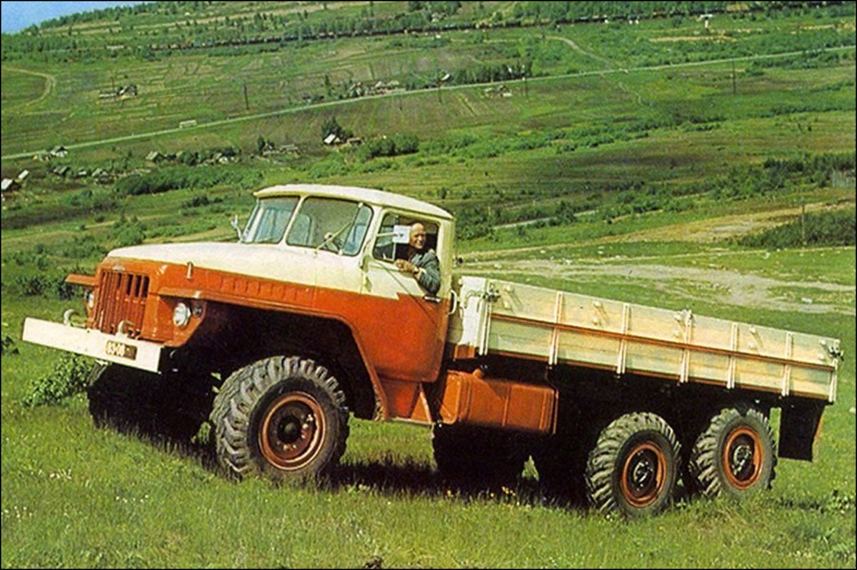 Урал 377 седельный тягач