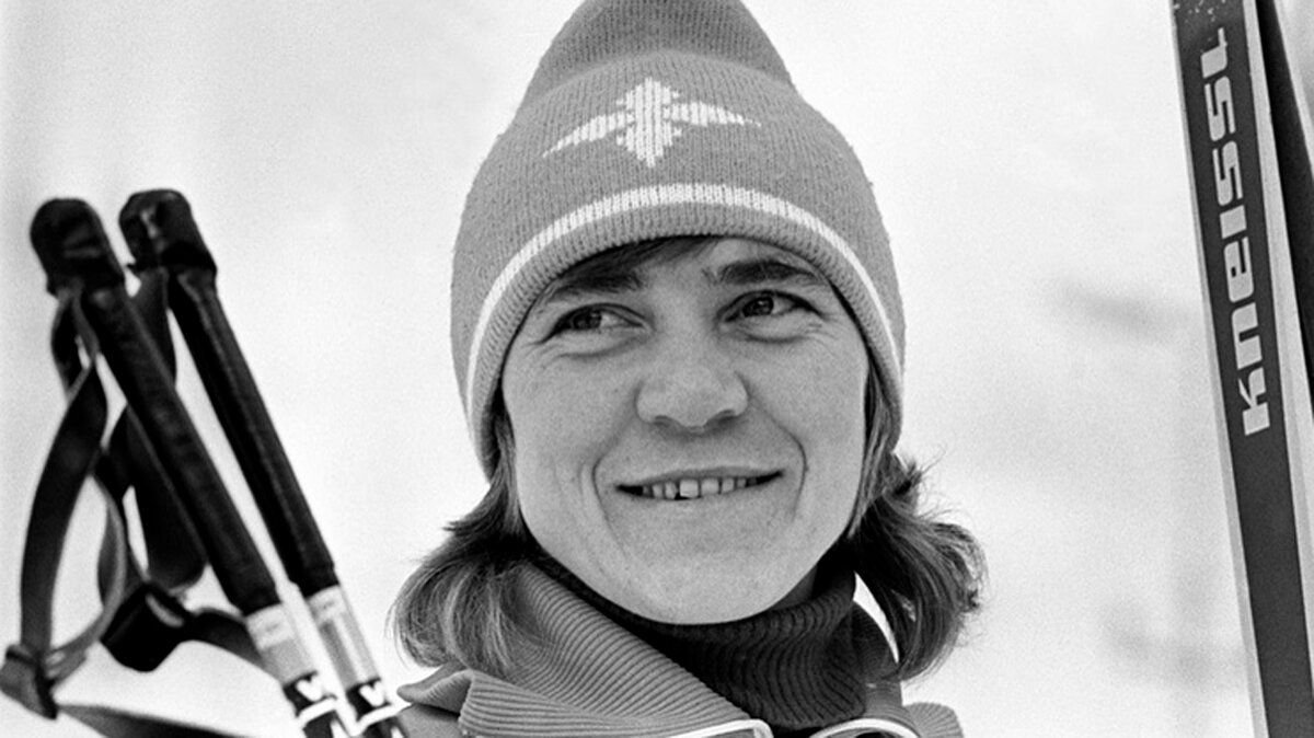 лыжные гонки сметанина. раиса сметанина олимпийская чемпионка. лыжные гонки сметанина. лазутина лариса евгеньевна лыжные гонки. раиса петровна сметанина лыжница.