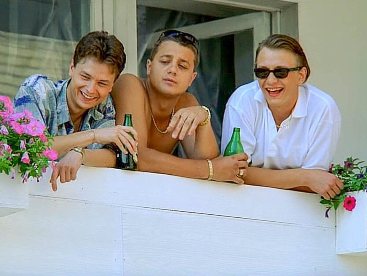 ворошиловский стрелок фильм 1999. фильм ворошиловский стрелок 1999 михаил ульянов. в каком году снимали ворошиловский стрелок. фильм ворошиловский стрелок 1999 михаил ульянов. ворошиловский стрелок фильм 1999 марат башаров.