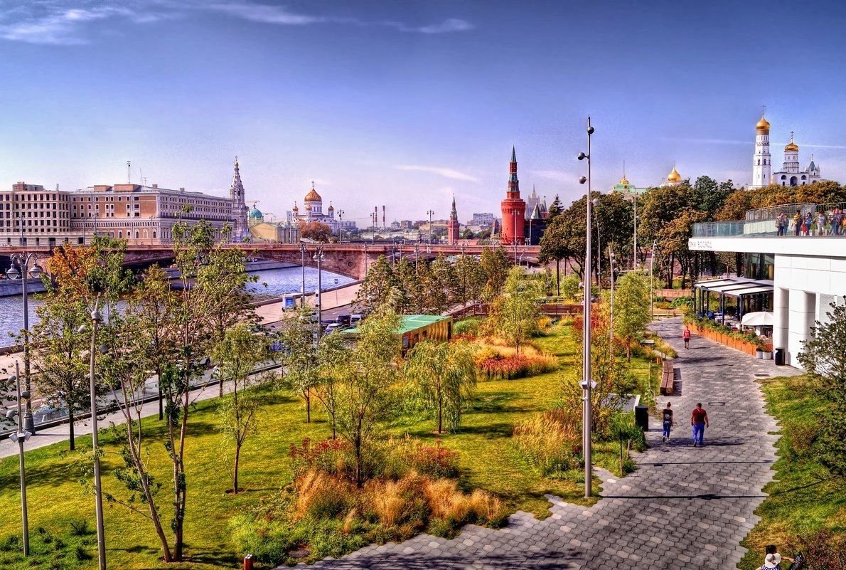 Парк в центре москвы