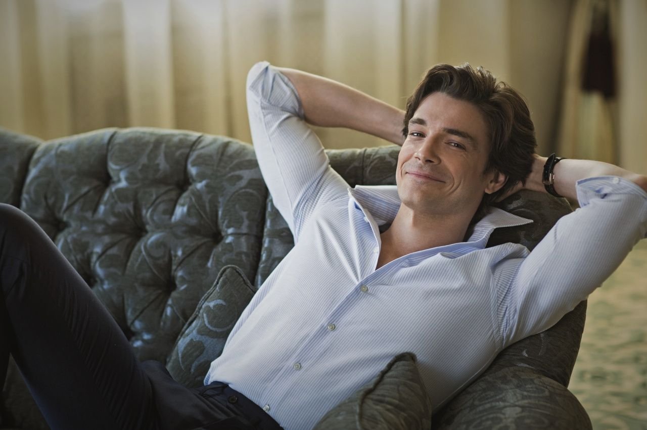 рори джэнсен писатель. юрий борисов т34. сериал казанова 2020 антон хабаров. дмитрий ратомский 2023. калашников юра борисов фильм.