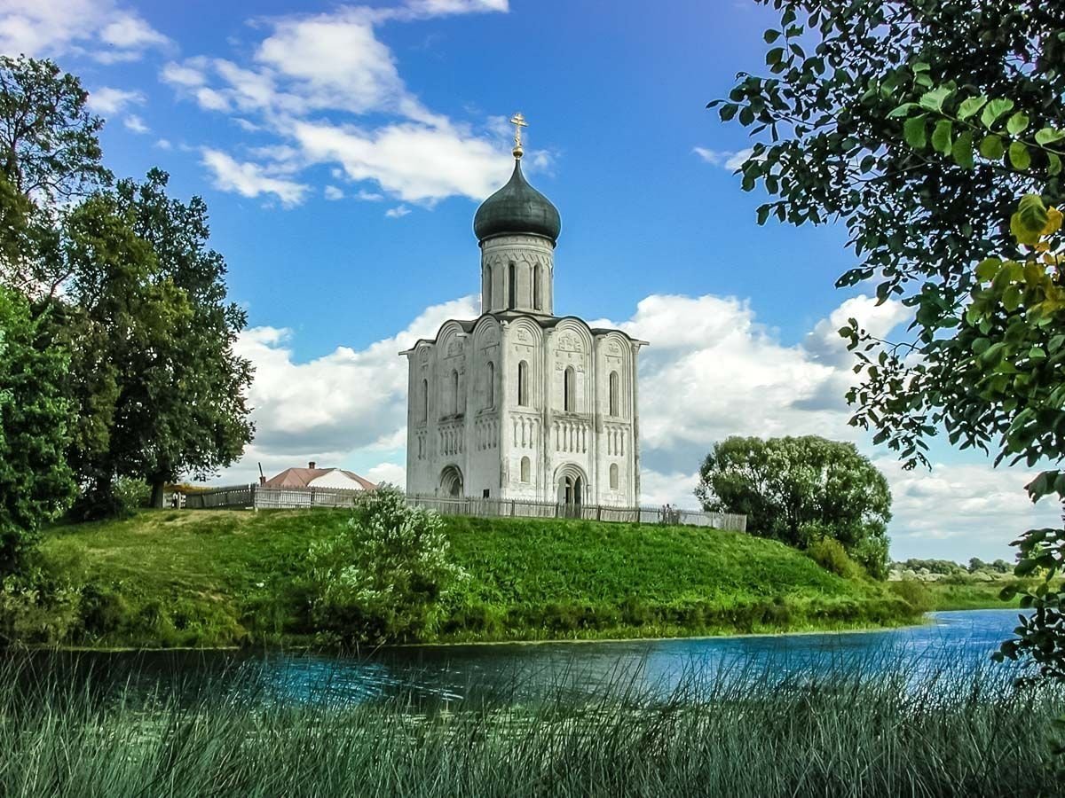 В храме покрова на нерли