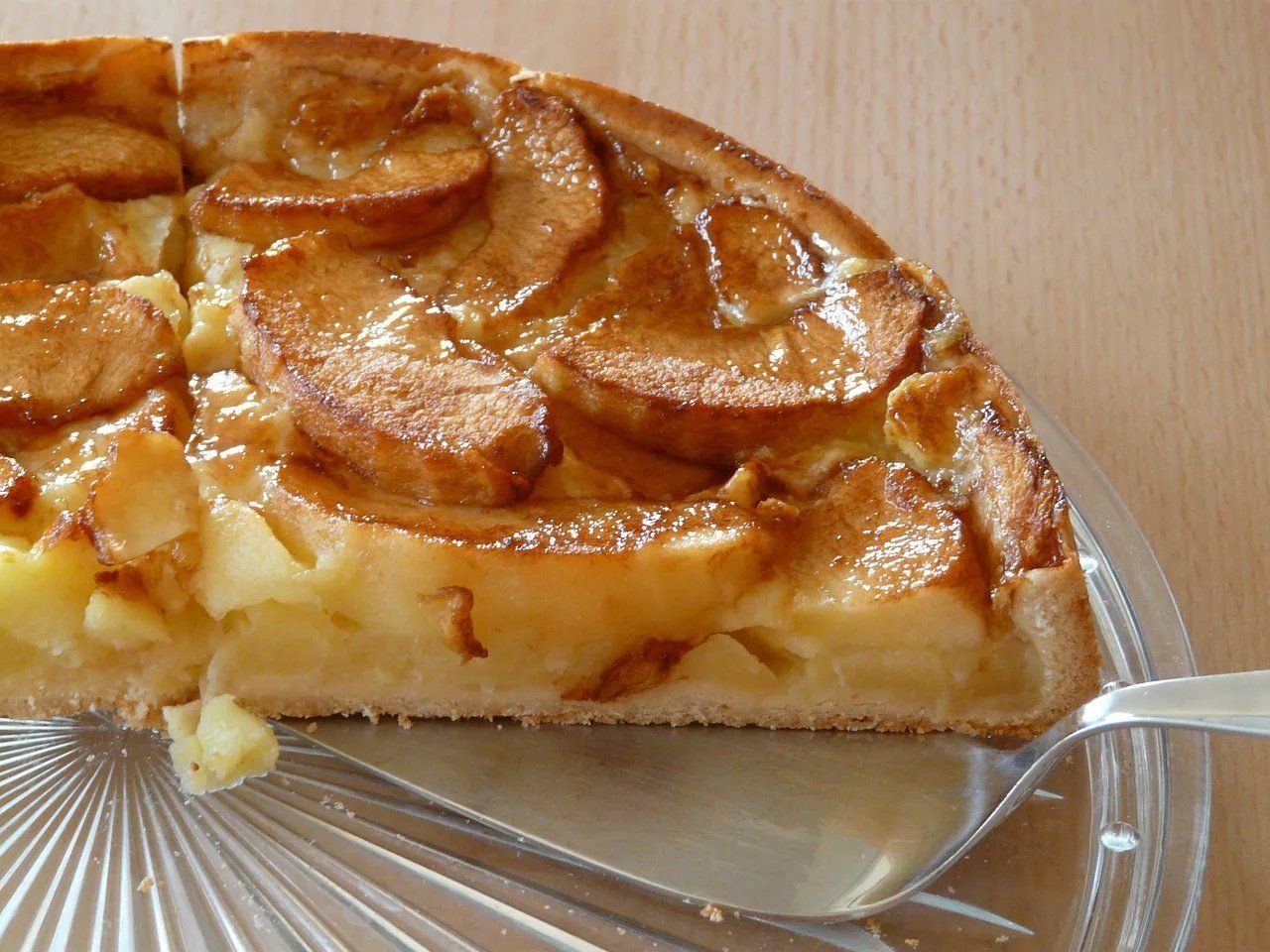 Вкусный и воздушный яблочный пирог