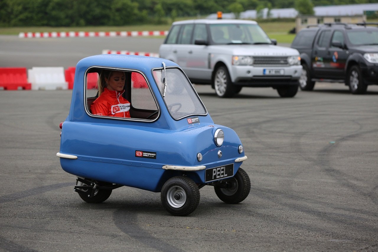 автомобиль peel p50