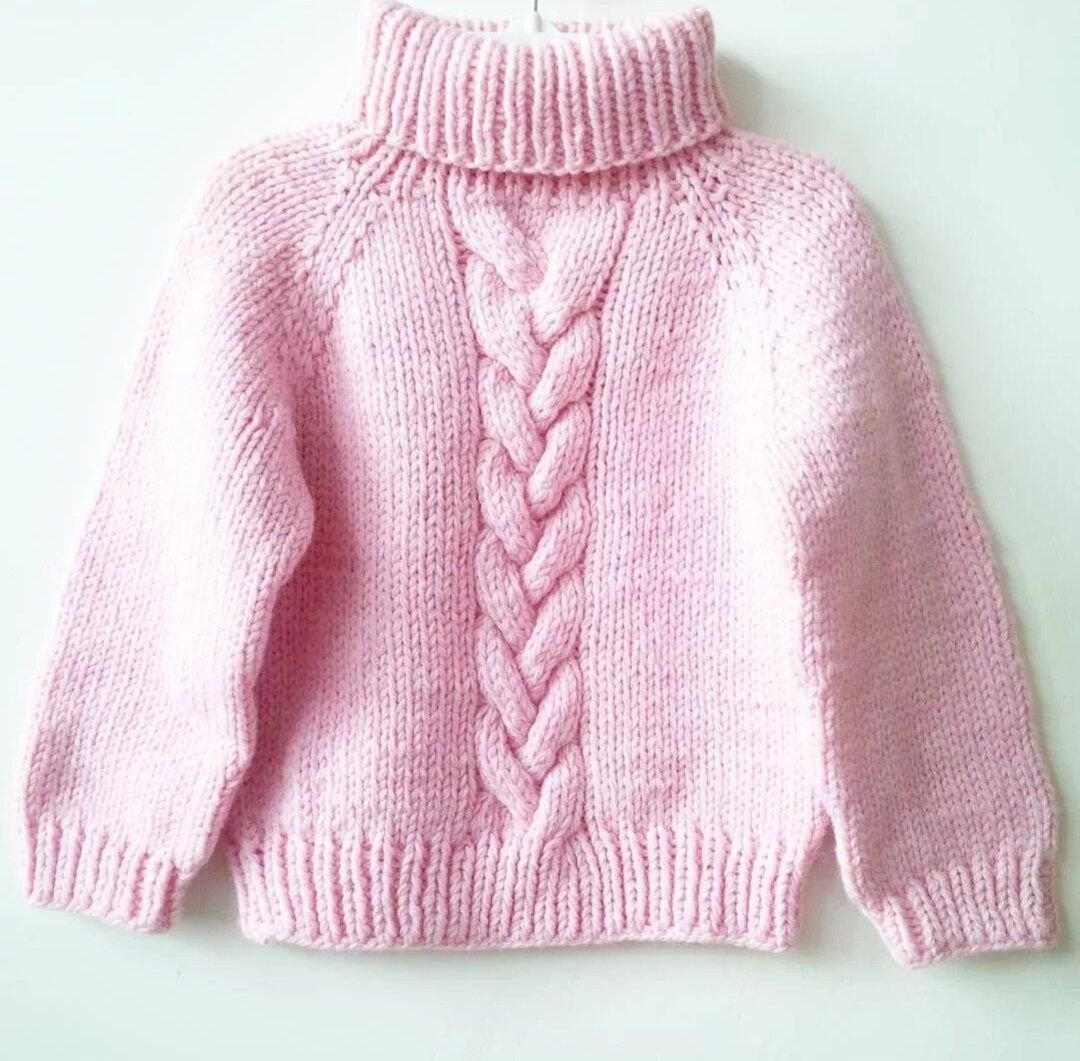 Детский свитер для девочки