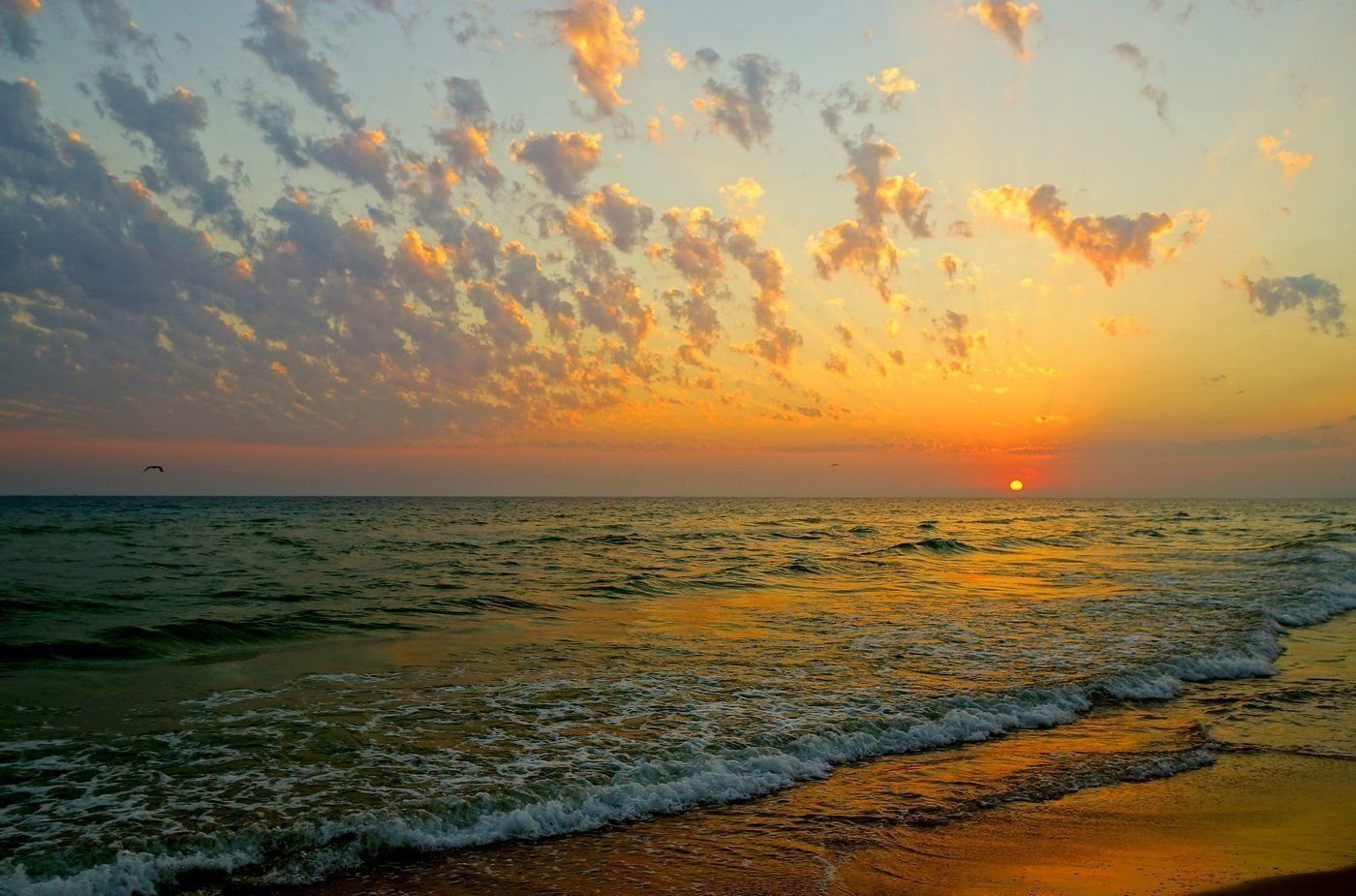 Российский берег. Средиземное море Анапа. Морской пейзаж Анапа. Черное море. Закат на черном море.