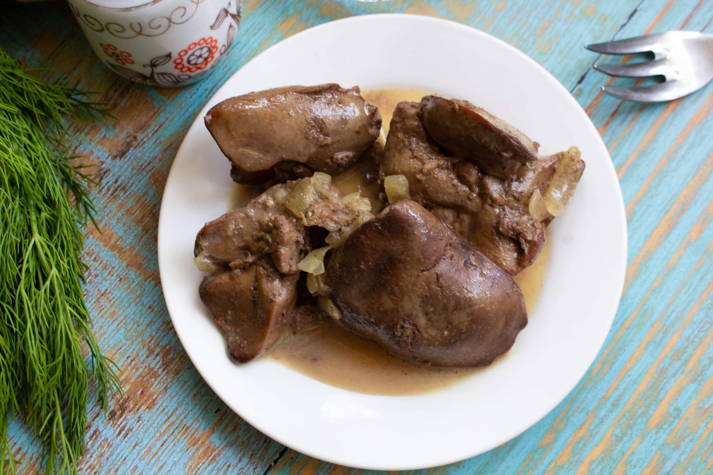 блюда из печени индейки. современные блюда из субпродуктов. блюда из субпродуктов птицы. куриные сердца приготовленные. оленье мясо.