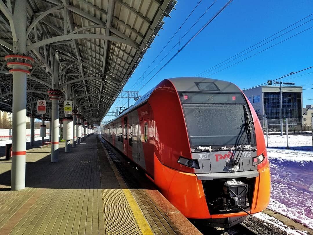 Московское центральное кольцо. МЦК поезда. Электропоезд метро. МЦК этот метро.