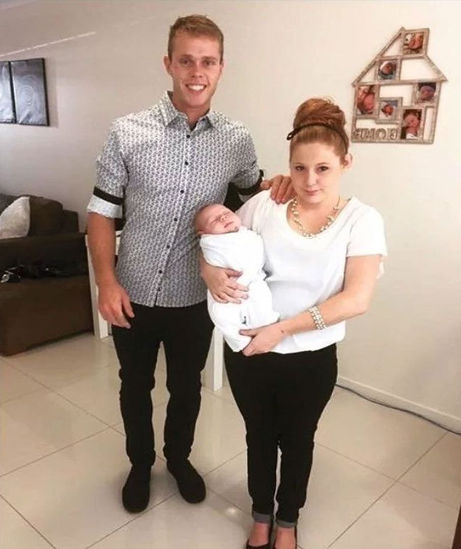 Белый стал отцом. Молодой парень стал отцом. Пацан стал папой. Мужик стал отцом в 48 лет