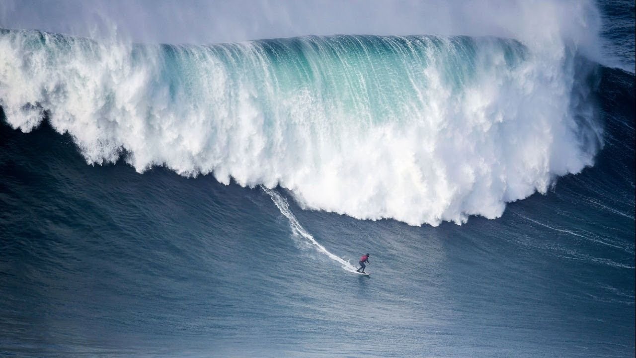 Nazare Portugal волны серфер