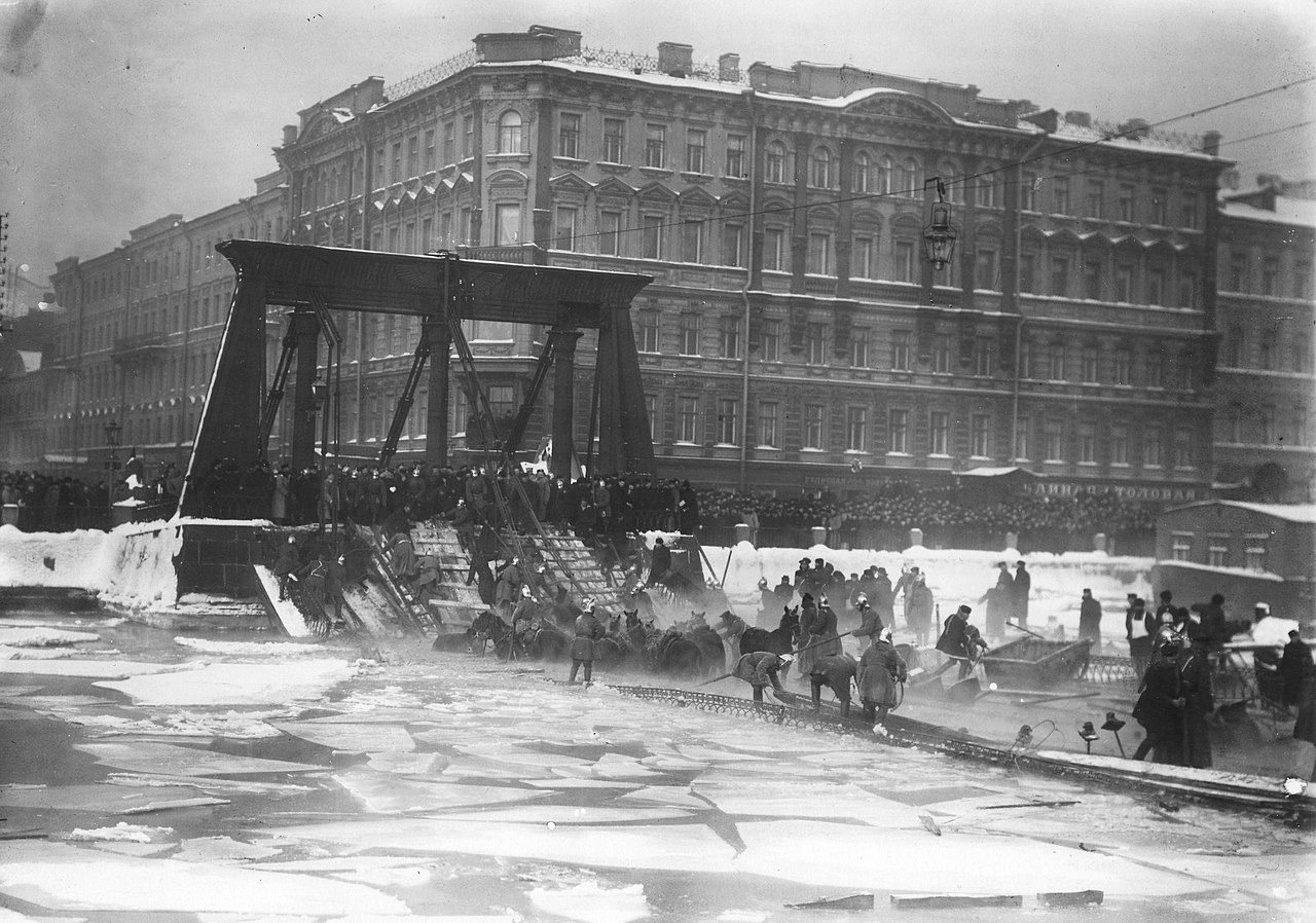 Египетский мост в санкт петербурге