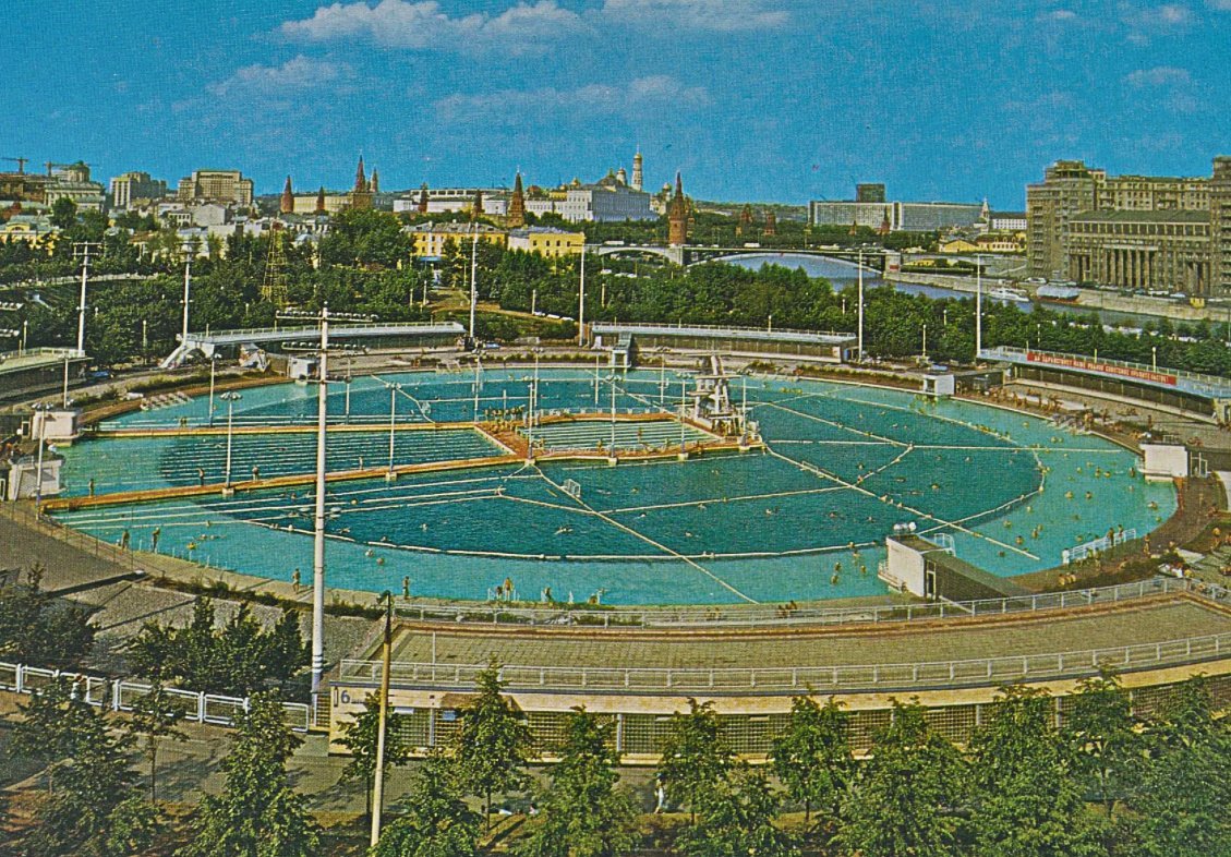 бассейн москва зимой