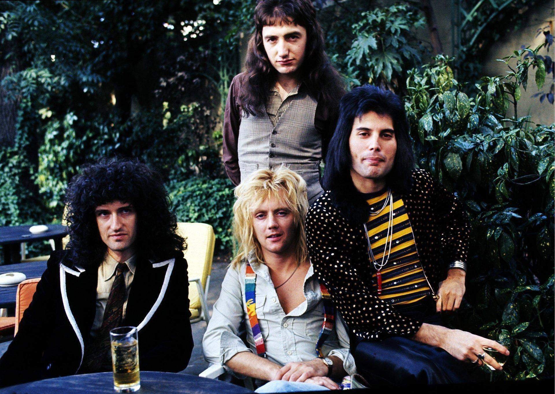 "Bohemian Rhapsody" группы Queen в необычном исполнении юной вока...