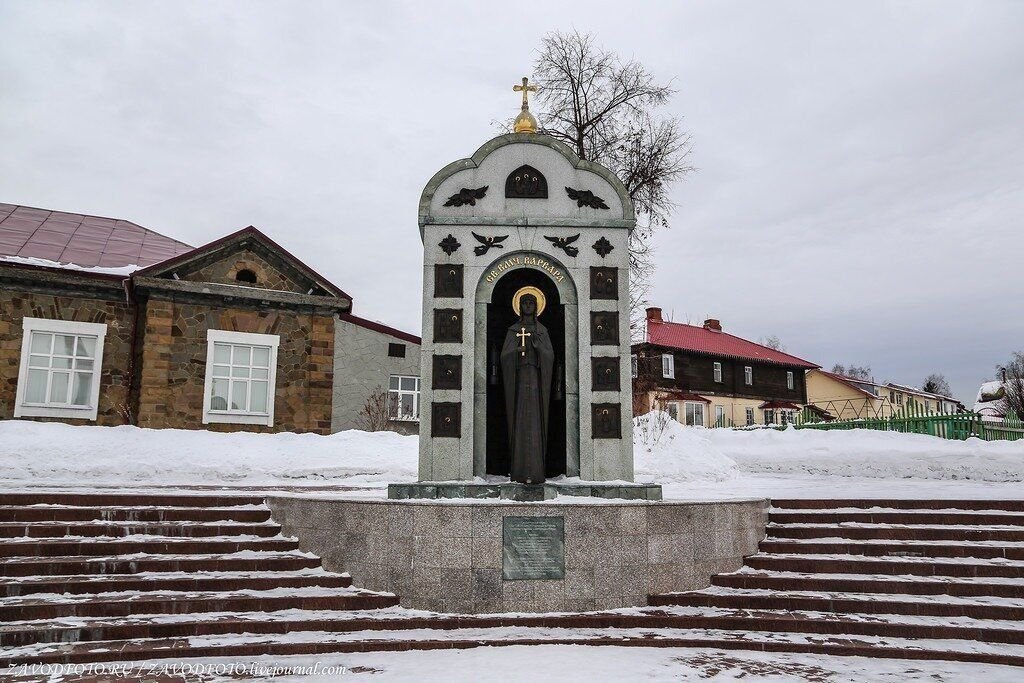 Красная горка кемерово. Красная горка музей Кузбасса. Красная горка Кемерово музей памятники. Музей-заповедник «красная горка». Музей заповедник красная горка в Кузбассе.