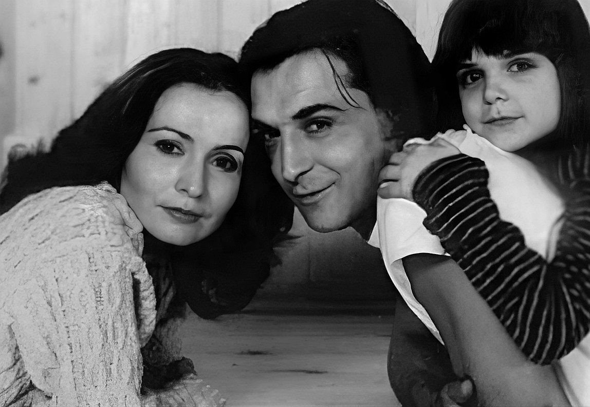 Александр лазарев мл фото с семьей