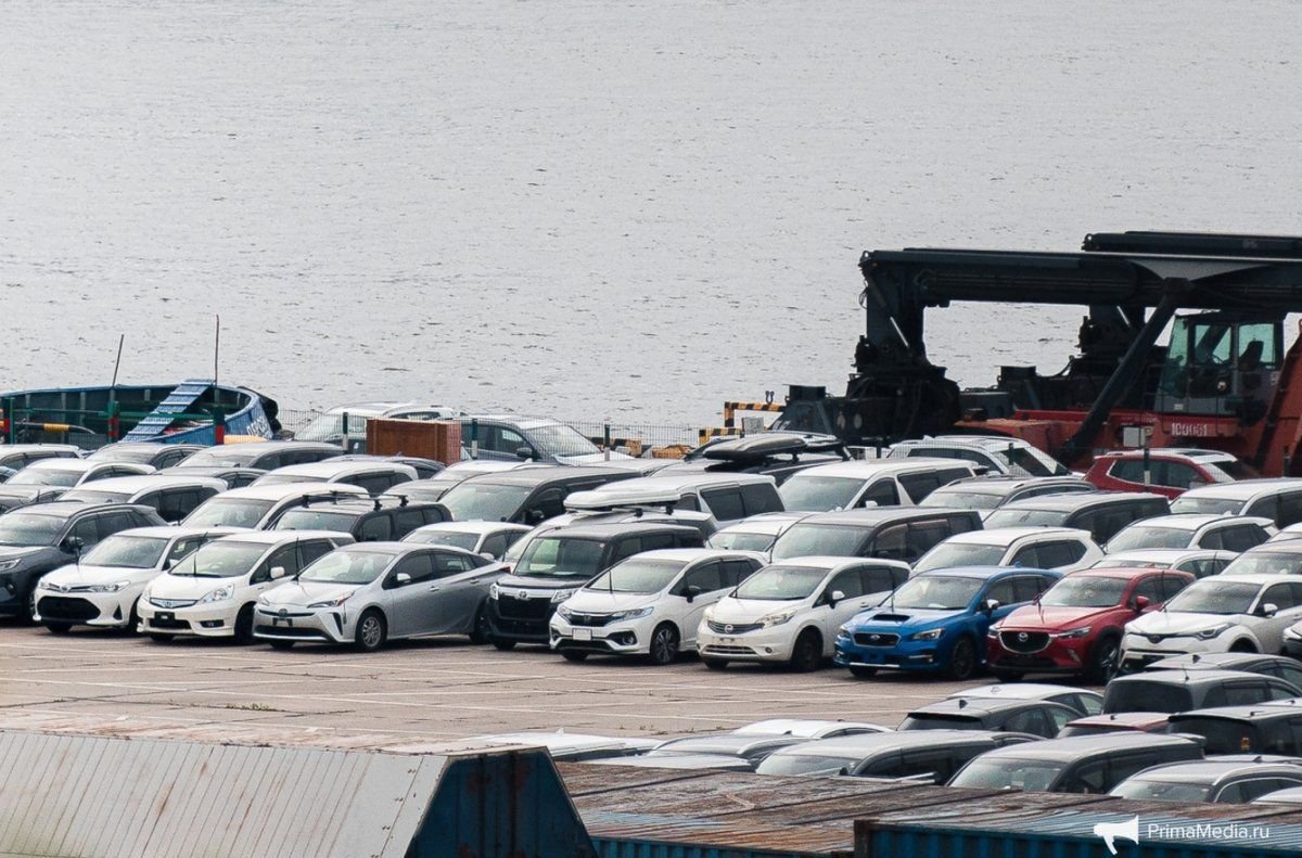 Рынок авто из японии. Таможня авто Владивосток. Японские авто. Ввоз машин. Ввоз автомобилей из Японии.