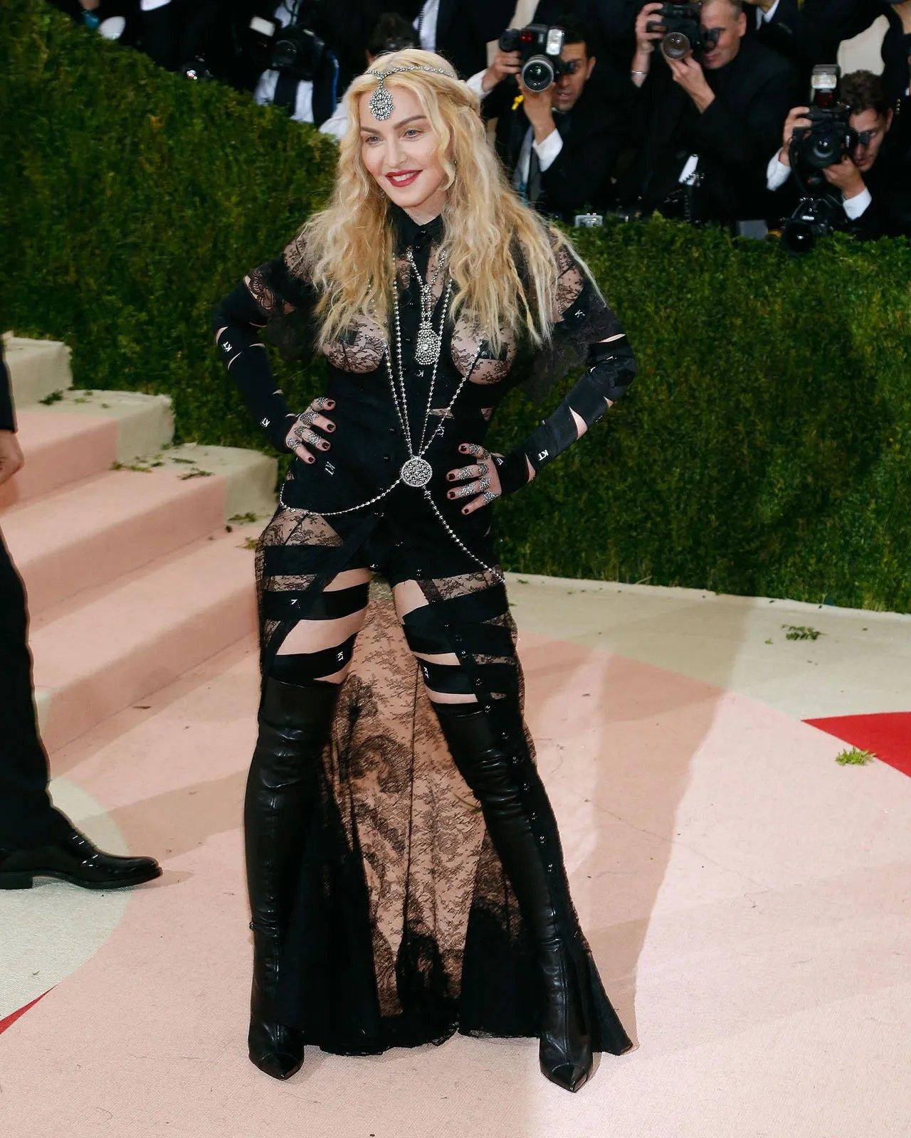 Образ мадонны. Мадонна 2020. Madonna met Gala 2016. Мадонна сейчас 2020. Мадонна певица 2016 год.