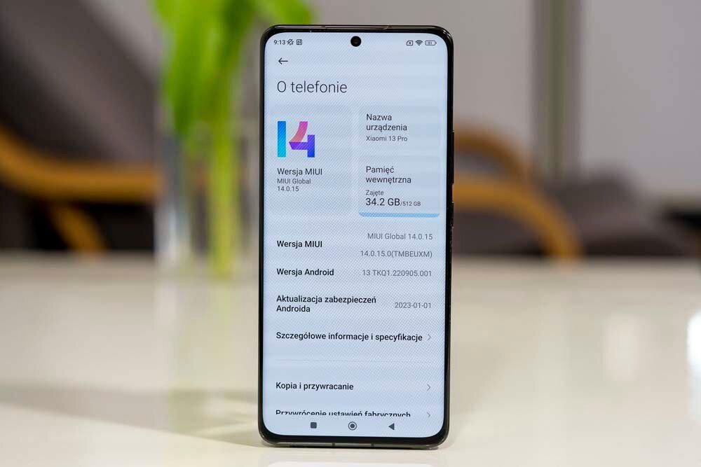 Интерфейс смартфона Xiaomi 13 Pro