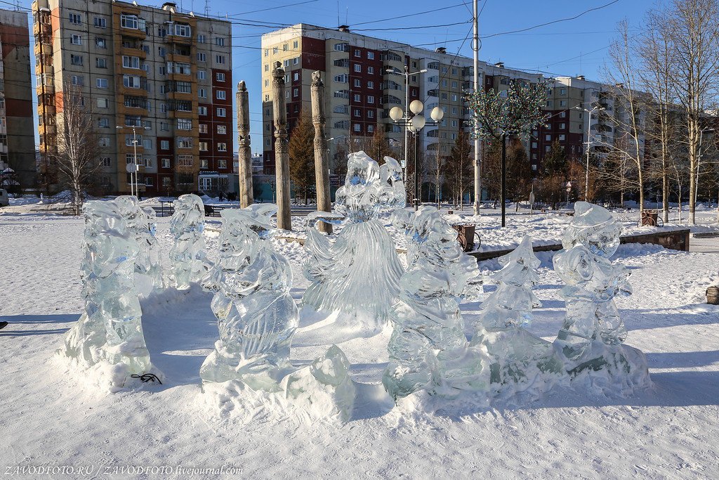 Нерюнгри. Олонхосут Нерюнгри. Нерюнгри ледяные городки. Нерюнгри Лёдов. Нерюнгри зимой достопримечательности.