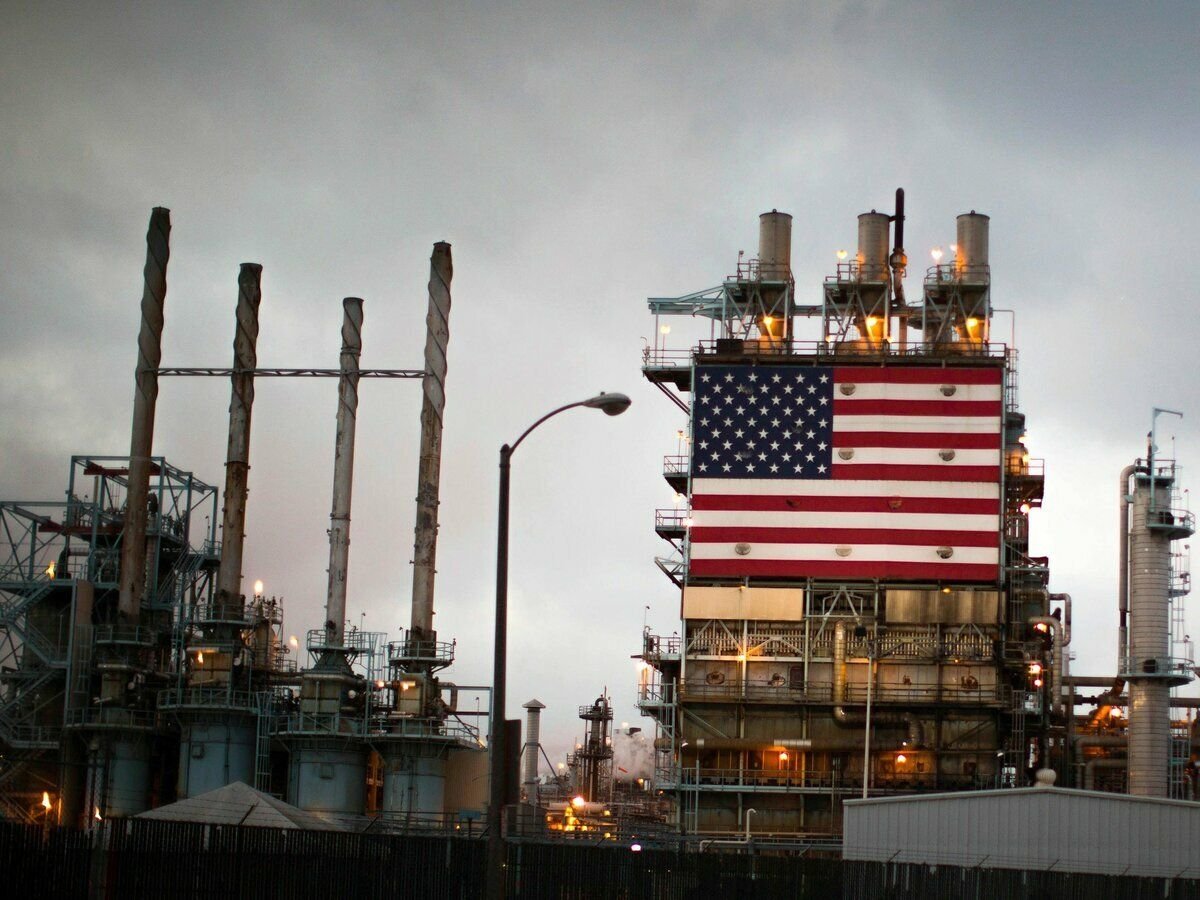 Нефть в америке. Нефтеперерабатывающая промышленность США. Добыча нефти в Северной Америке. Добыча нефти и газа в США. Заводы США.