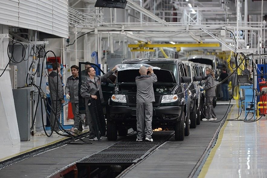 Ульяновский автомобильный завод. Конвейер Ульяновского автозавода. Главный конвейер УАЗ. Завод УАЗ конвейер. Конвейер УАЗ Патриот.