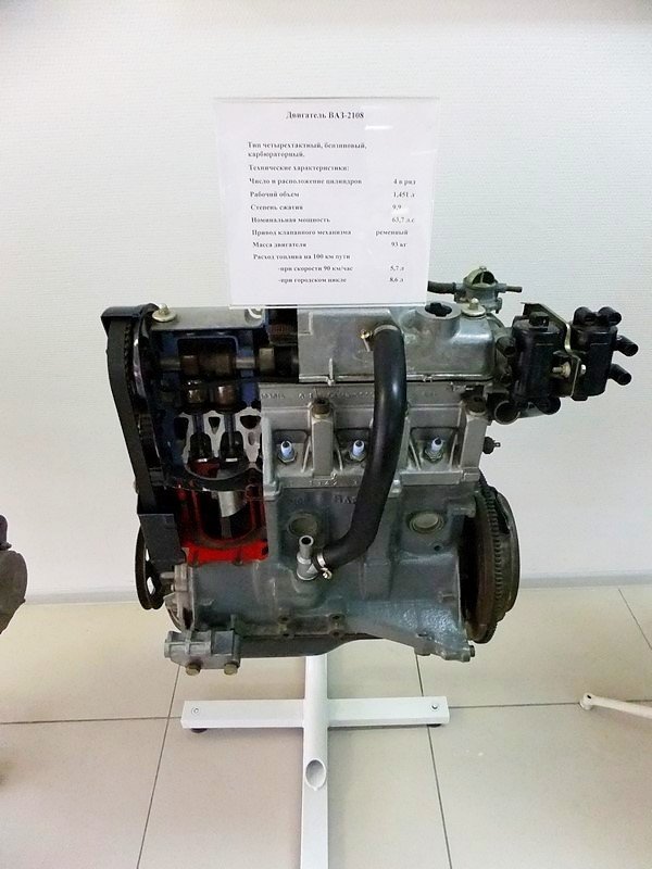 Прогуляемся по музею Тольяттинского автозавода
