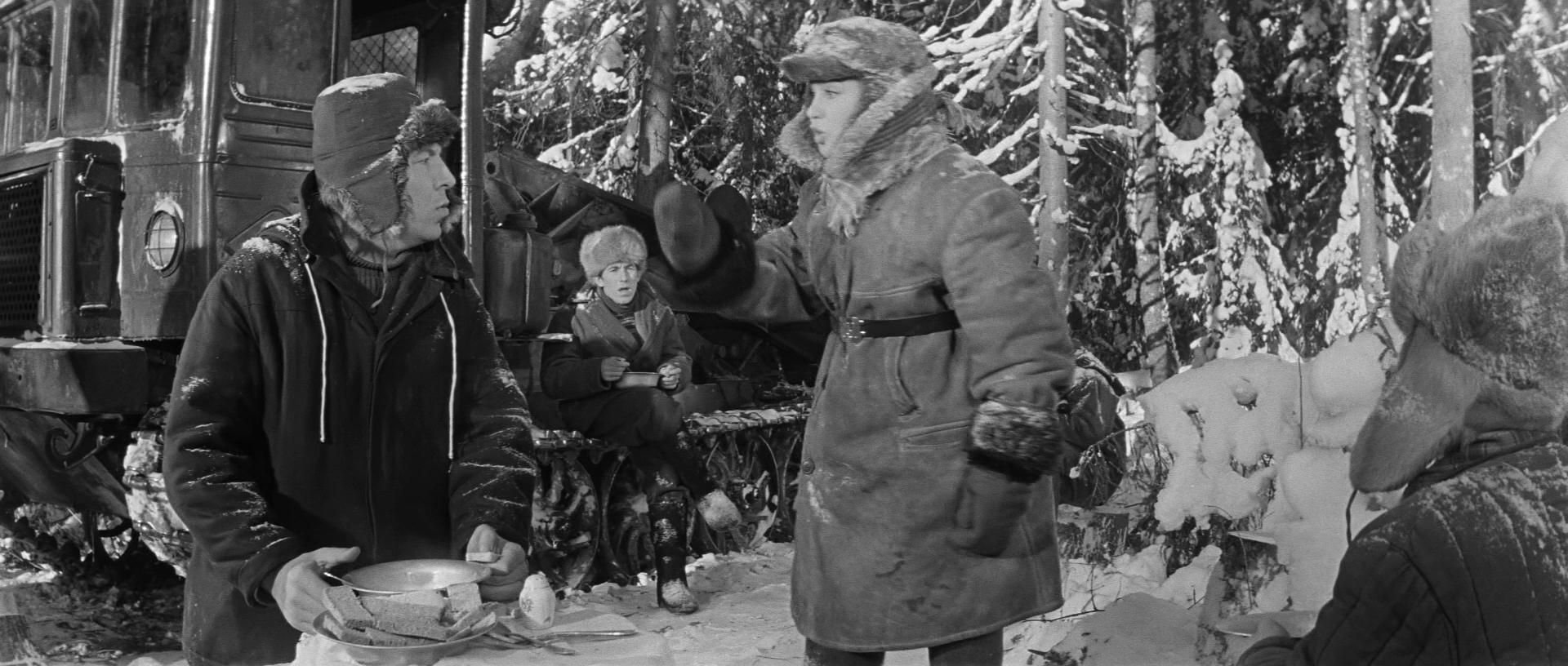 Анатолий папанов в фильме приходите завтра. Светлана дружинина девчата. Фильм девчата анфиса. Приходите завтра фильм 1963. Горобец приходите завтра фильм 1963.