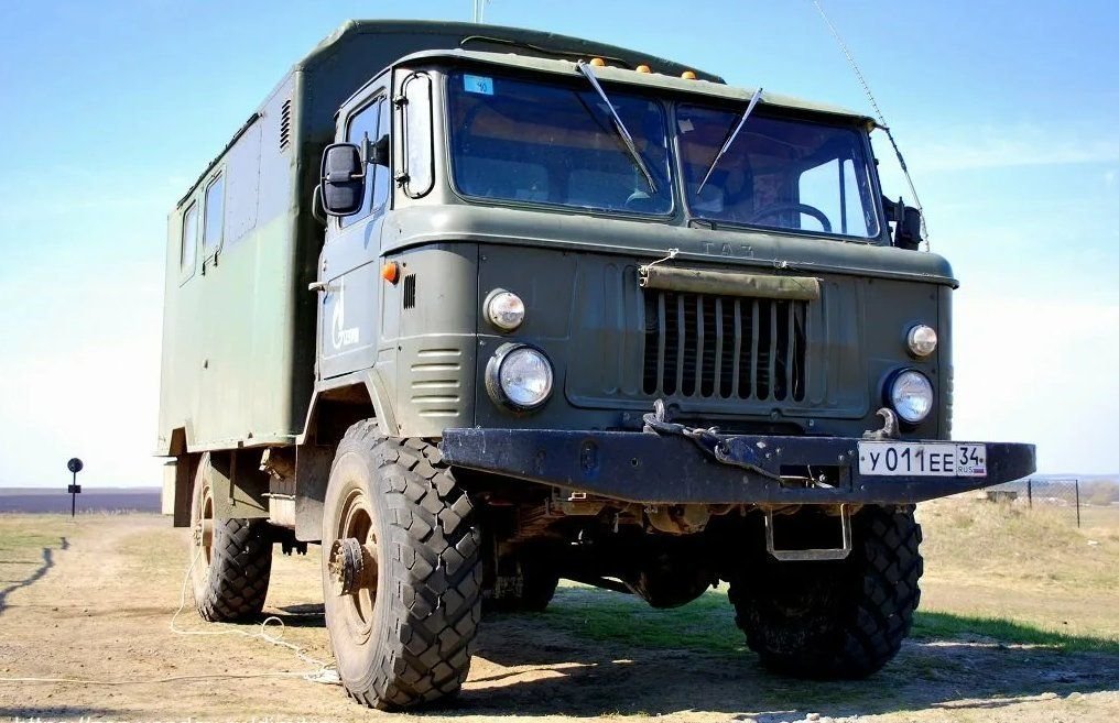 Шишига что это такое. Шишига ГАЗ 66. ГАЗ 66 тягач. ГАЗ 66 Шишига тягач. Шишига ГАЗ 66 С кунгом.