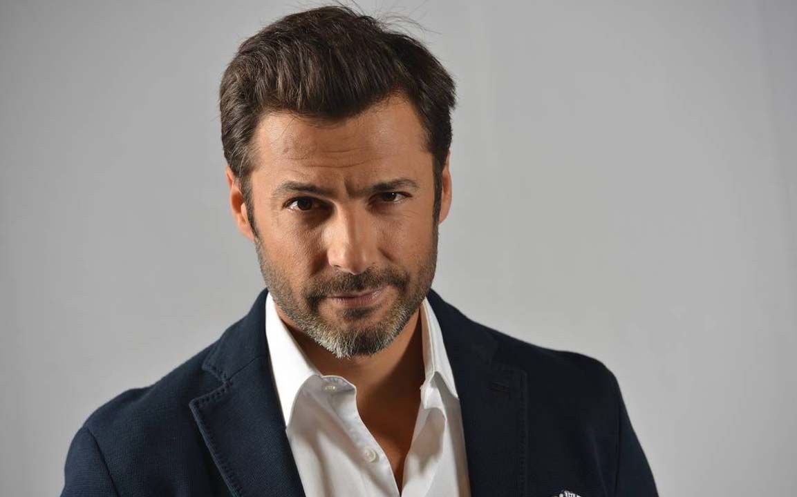 Известные турецкие актеры мужчины фото и фамилии