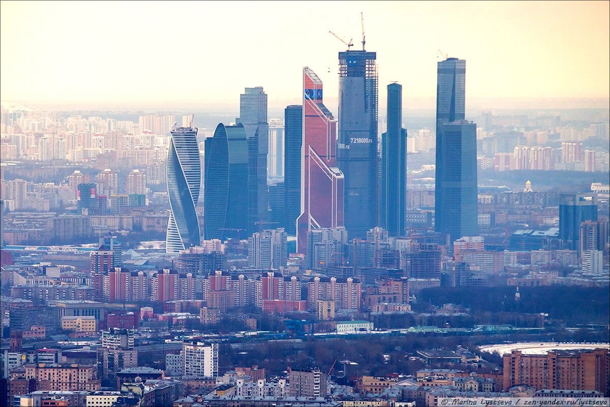 Сити вид. Москва Сити и Останкинская башня. Вид Останкино с Москва Сити. Триумф Палас Останкино. Москва Сити вид сверху.