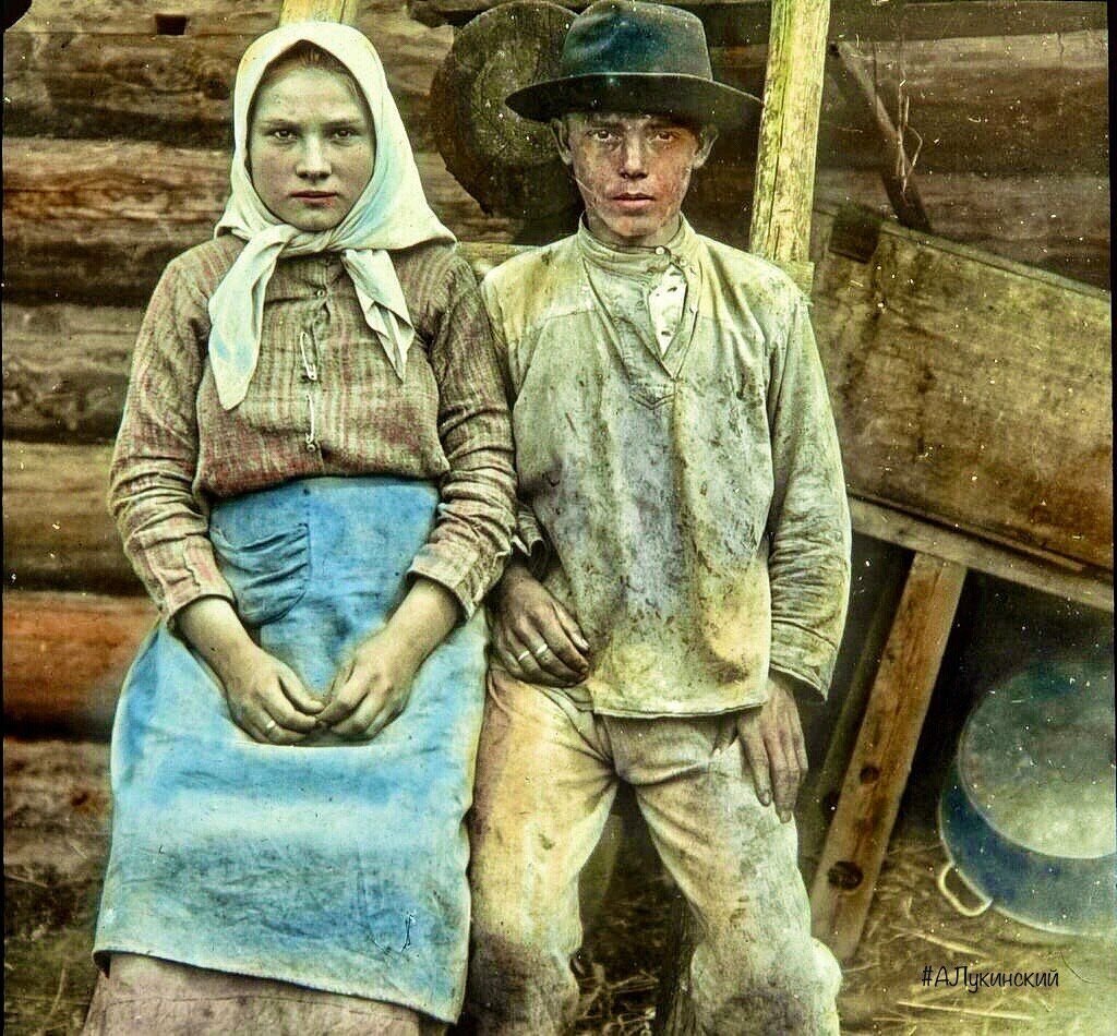 обмолот хлеба. сельское хозяйство россии начала 20 века. современные крестьяне. уборка урожая.