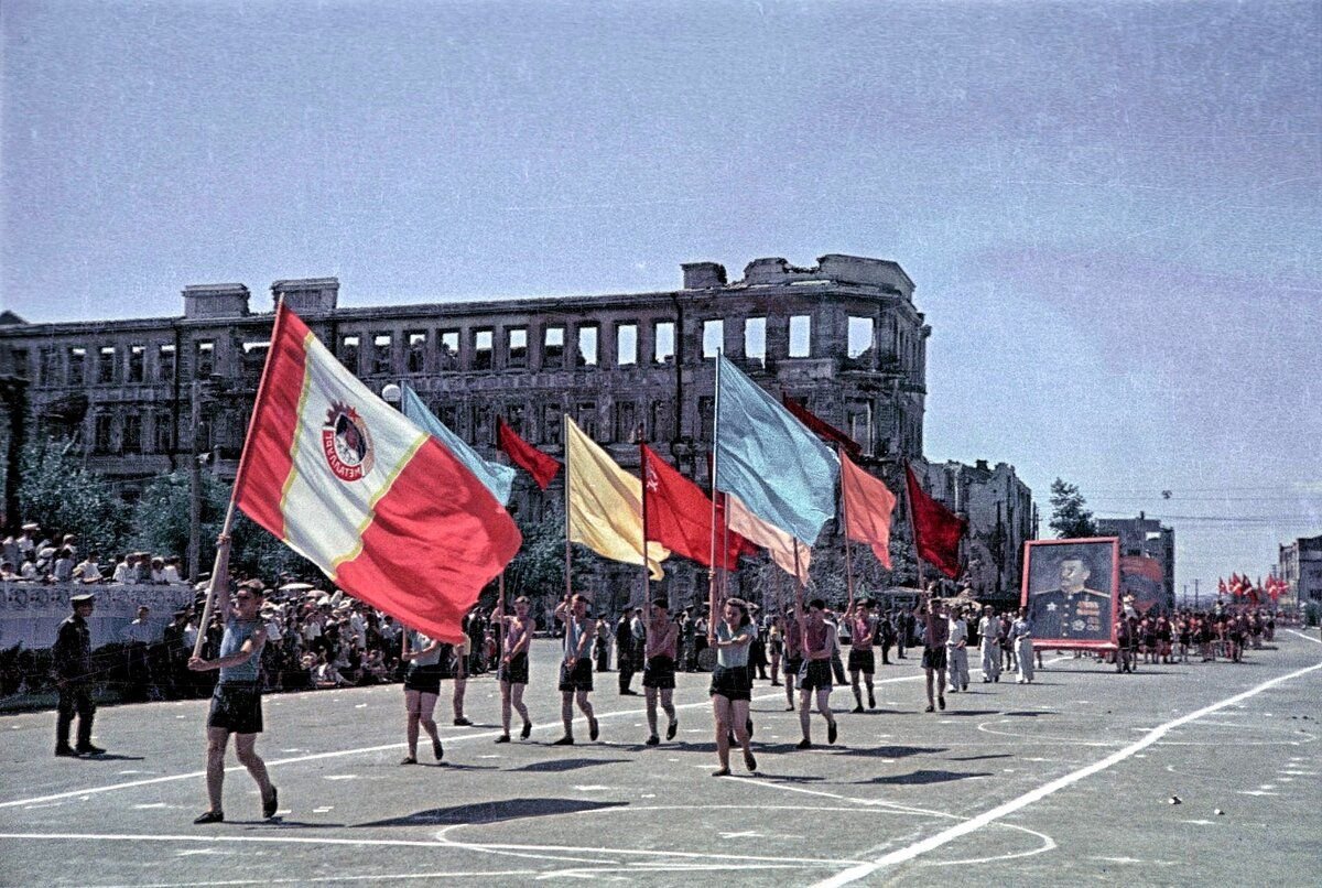 Послевоенный сталинград в фотографиях