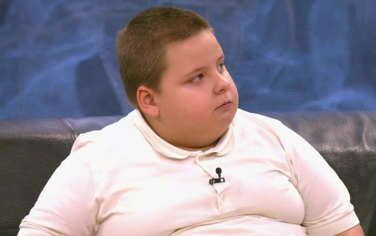 видео где большой мальчик. видео где большой мальчик. видео где большой мальчик. ярослав мохов пусть говорят. писающий мальчик.