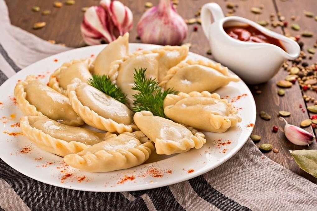 Картинка вареников и пельменей