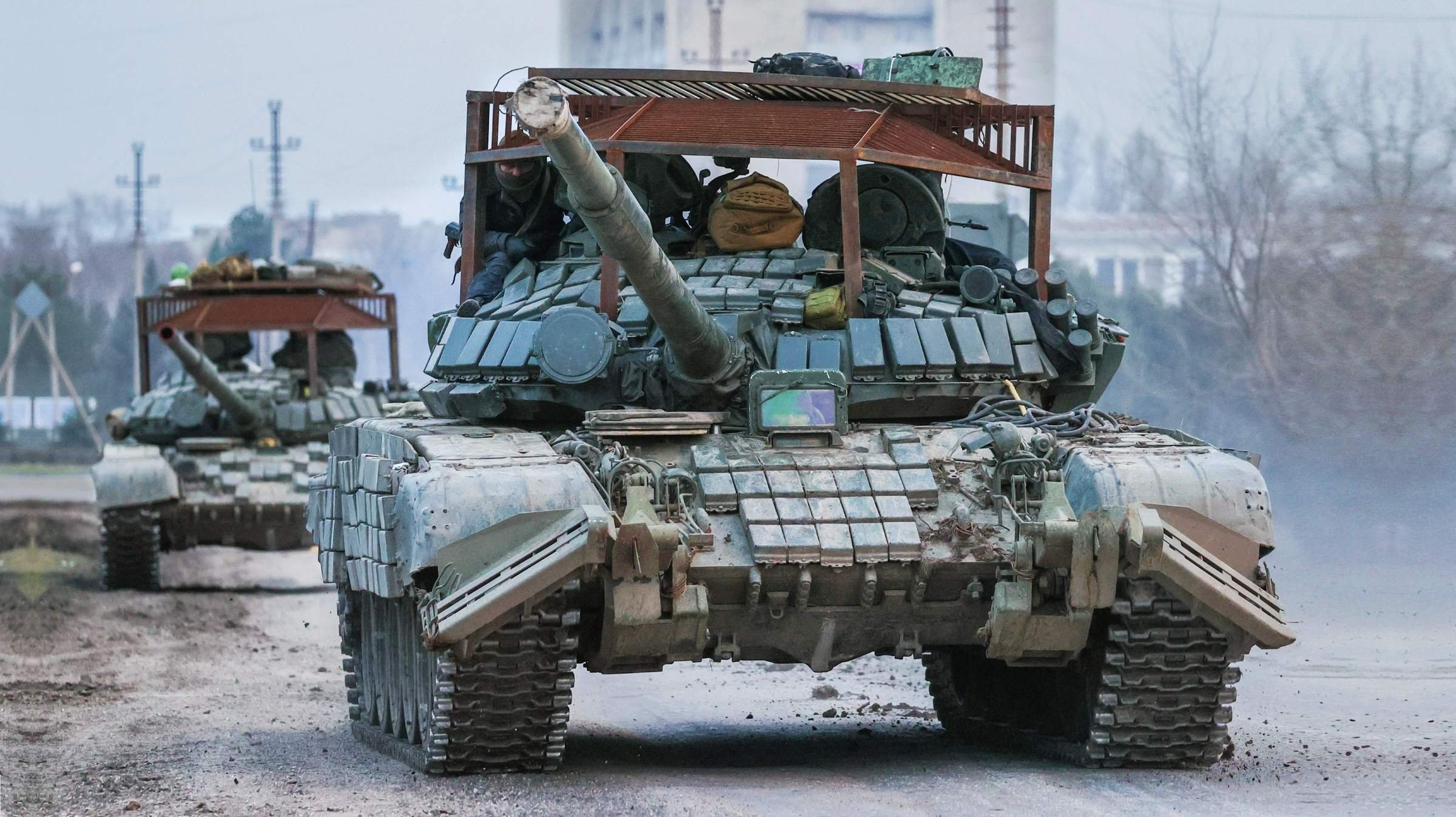 Танк против 8 украинских танков. Т-72 на Украине 2022. Танки т72 на Украине. Танк т90. Т-72б ВСУ.