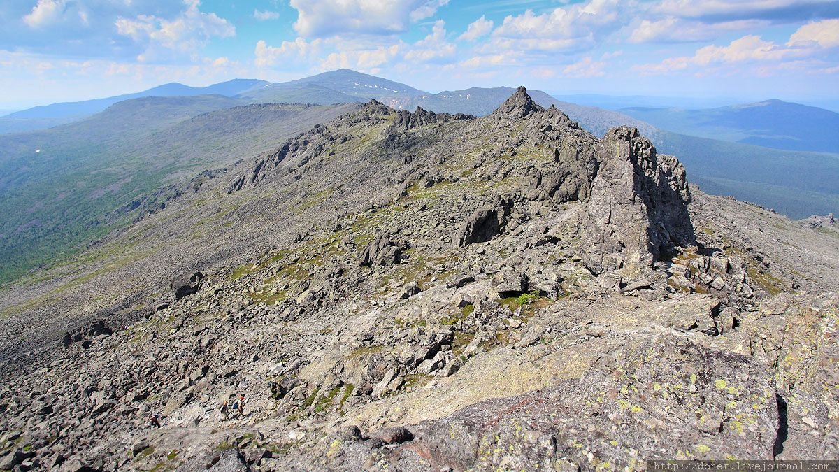 Самая низкая гора урала. Гора Серебрянский камень. Серебрянский камень Уральские горы. Гора Серебрянский камень Свердловская область. Гора Конжаковский камень.