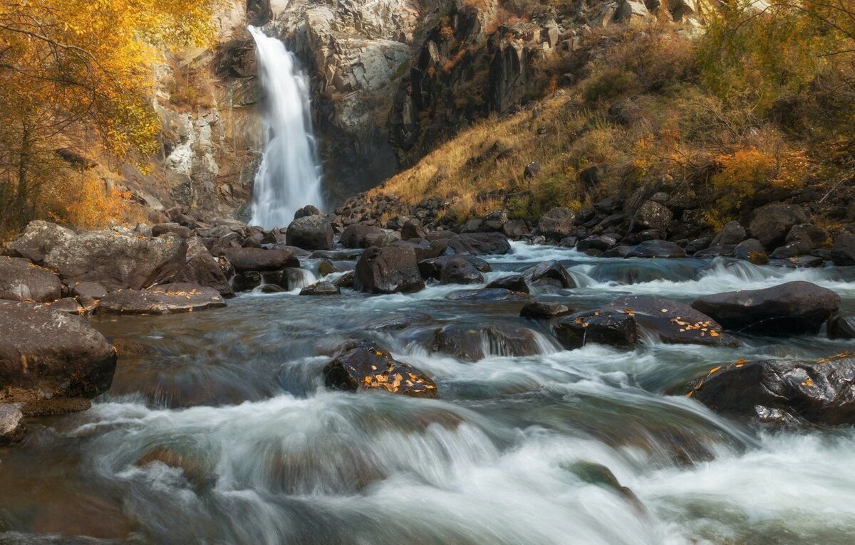 Водопад Спартак Алтайский край