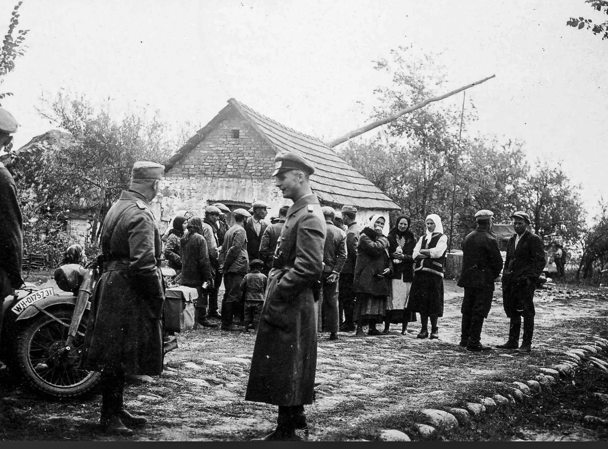 Оккупация села. Белоруссия в оккупации.села. Деревни в Германии 1941 1943. Оккупация деревень Белоруссии в годы второй мировой войны.